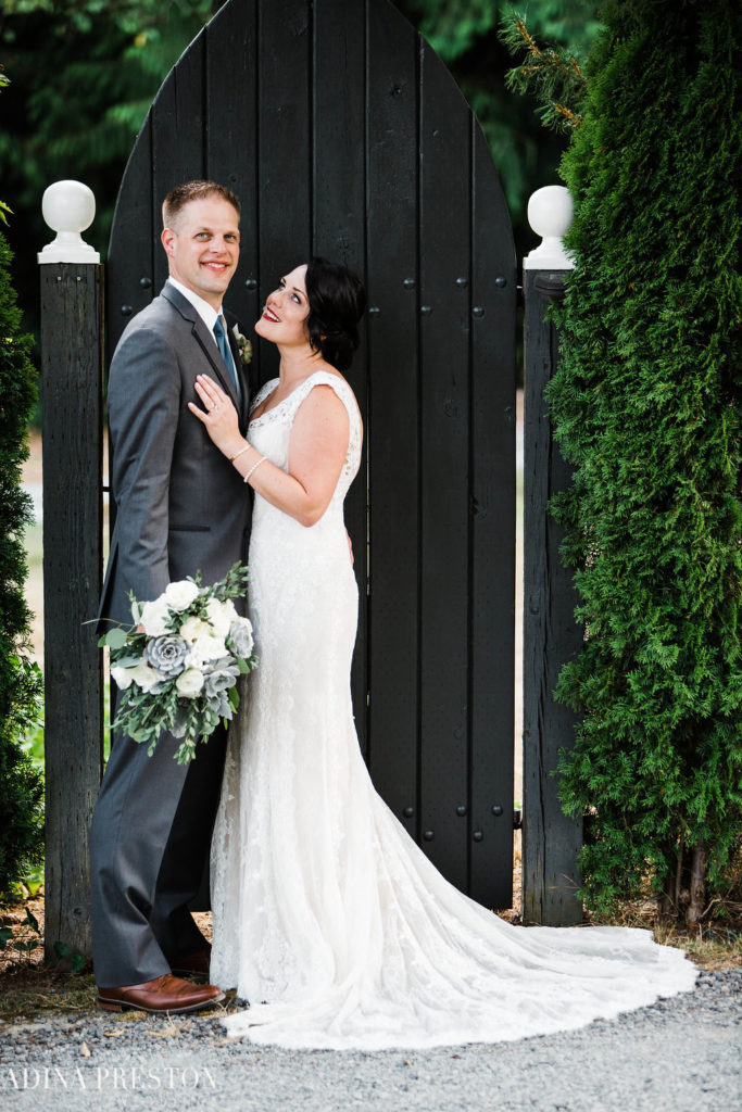 Adina Preston Photography | Green Gates at Flowing Lake | Flowers by Tiffany