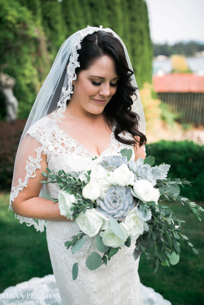 Adina Preston Photography | Green Gates at Flowing Lake | Flowers by Tiffany